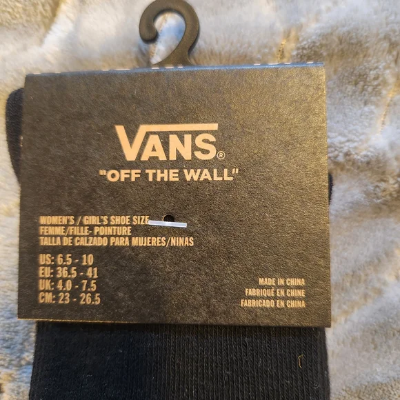 🍀Vans Black Crew Socks - Picture 3 of 4